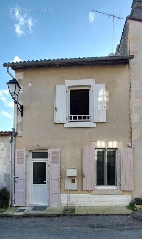 Photo 2 - Maison à SAINT-SAVIN