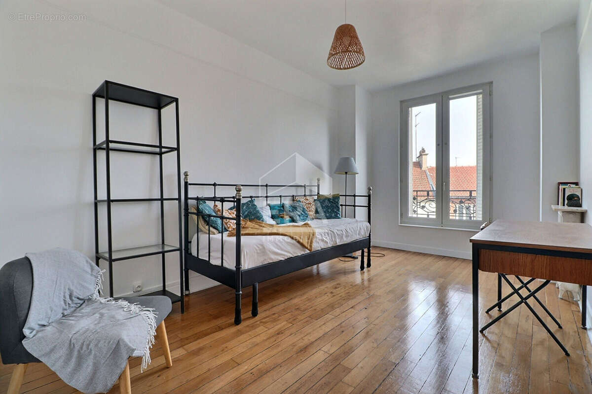 Appartement à AUBERVILLIERS