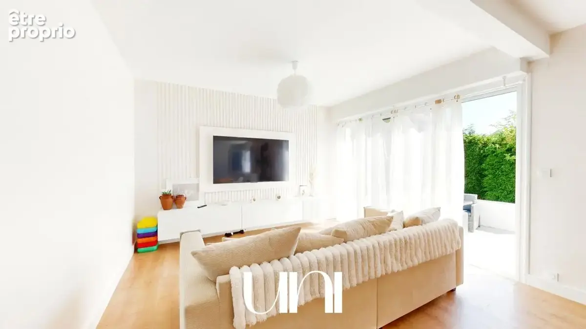 Maison 4 pièces de 108m2 avec sous-sol - Saint-Germain-la-Blanche-Herbe - photo 2