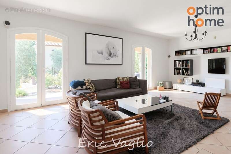 Bouc Bel Air (Aix à 10 mn) - Vente Belle Villa T5 de 169 M2 + dépendances 100 m2, sur un terrain clos et arboré de 1257 M2 avec  - photo 11
