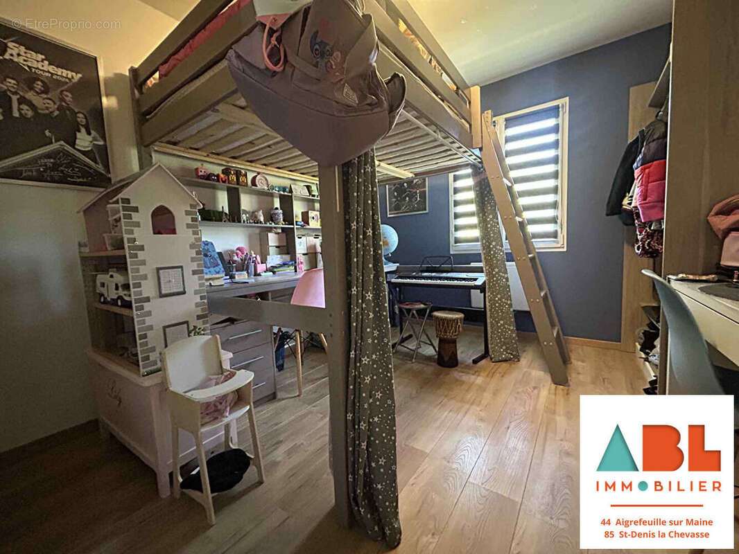 Maison à SAINT-DENIS-LA-CHEVASSE