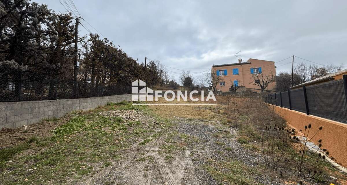 Terrain à DIGNE-LES-BAINS