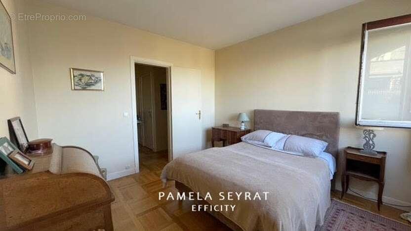 Appartement à GARCHES