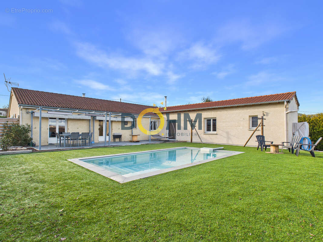 Maison à BAS-EN-BASSET