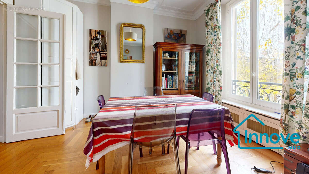 Appartement à VERSAILLES