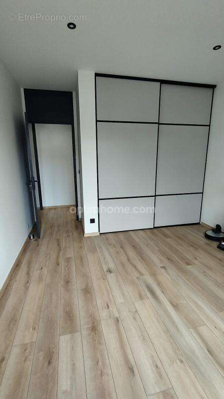 A vendre Appartement à Bar le Duc de 141 m²; Élégance et Lumière au Cœur de la Ville - photo 6