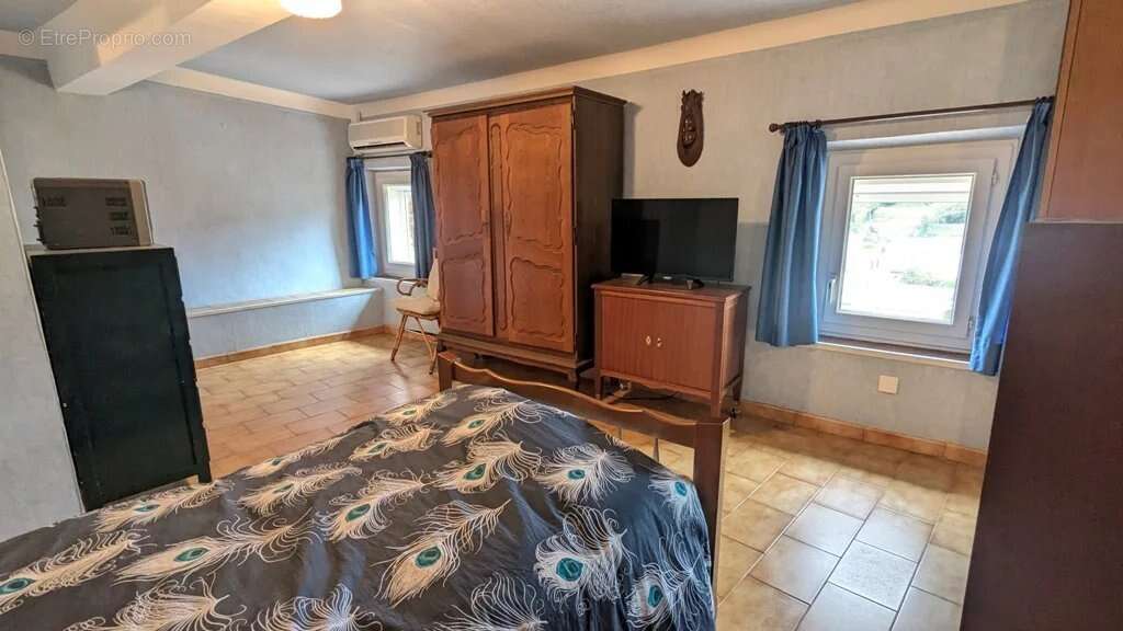 Appartement à CARCES