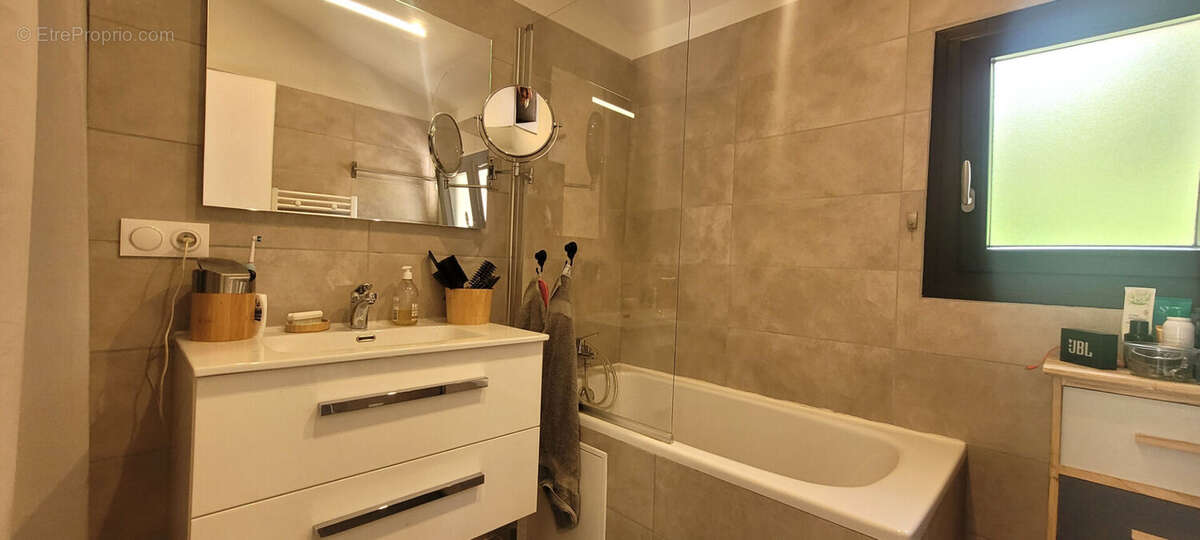 Maison à VAISON-LA-ROMAINE