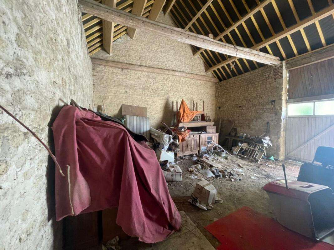 Maison à SAINTE-CERONNE-LES-MORTAGNE