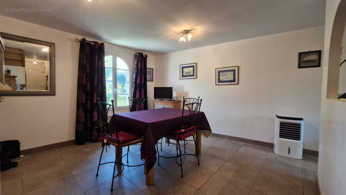Appartement à MORTAGNE-SUR-GIRONDE