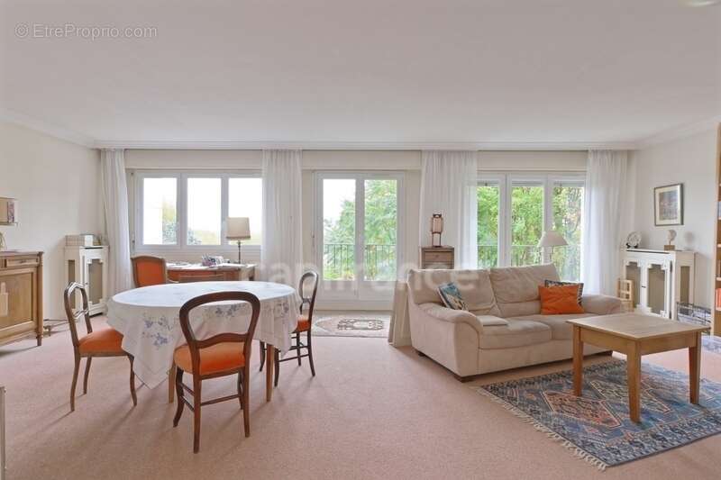 Appartement à MAISONS-LAFFITTE