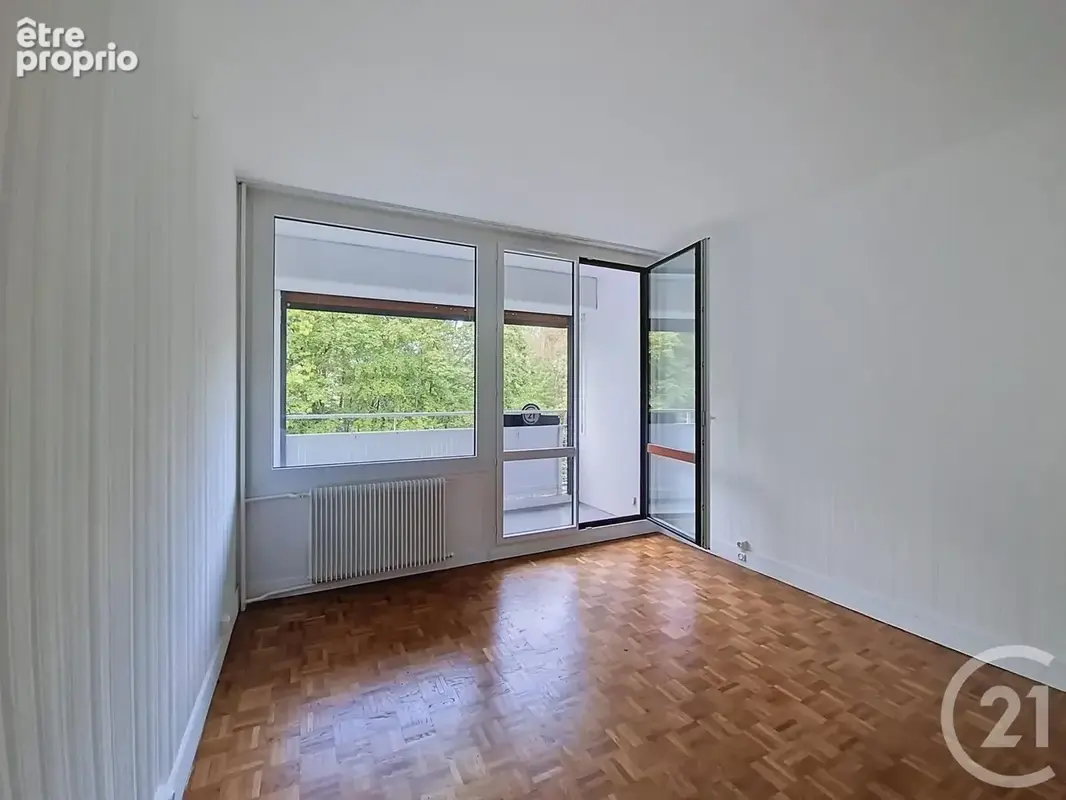 Appartement 2 pièces 42 m² à vendre à Vaux-Le-Penil (77000) - photo 3