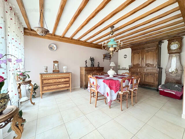 Maison à CAMPAGNOLLES