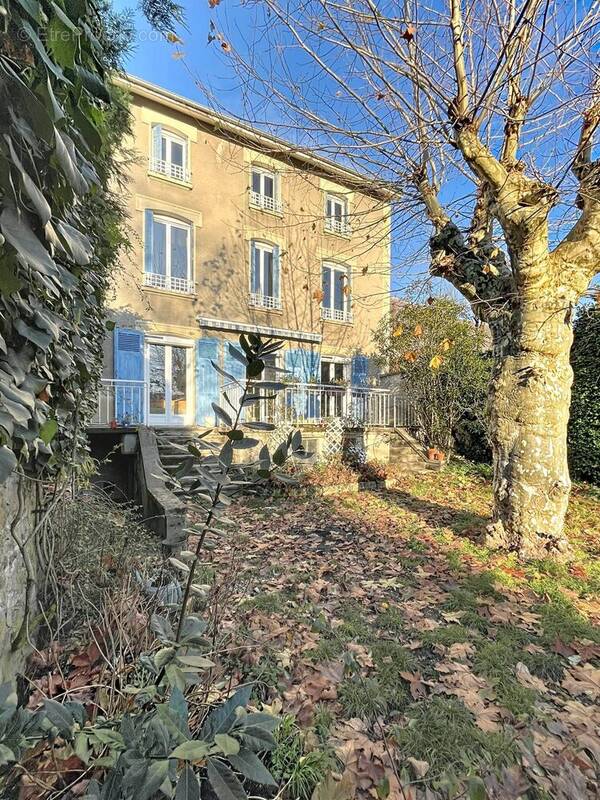 Maison à LA TRONCHE