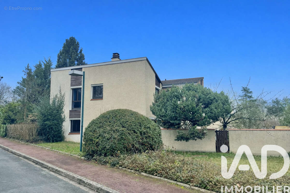 Photo 8 - Maison à CERGY