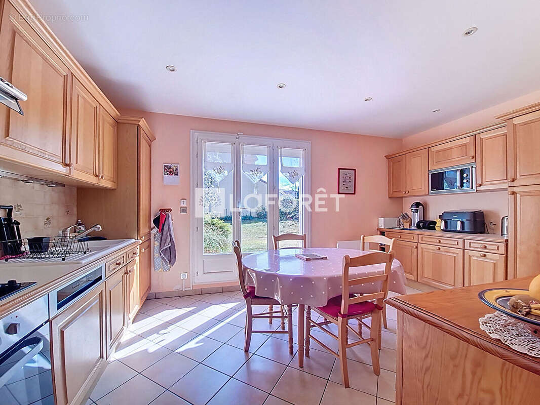 Maison à VERNEUIL-SUR-SEINE