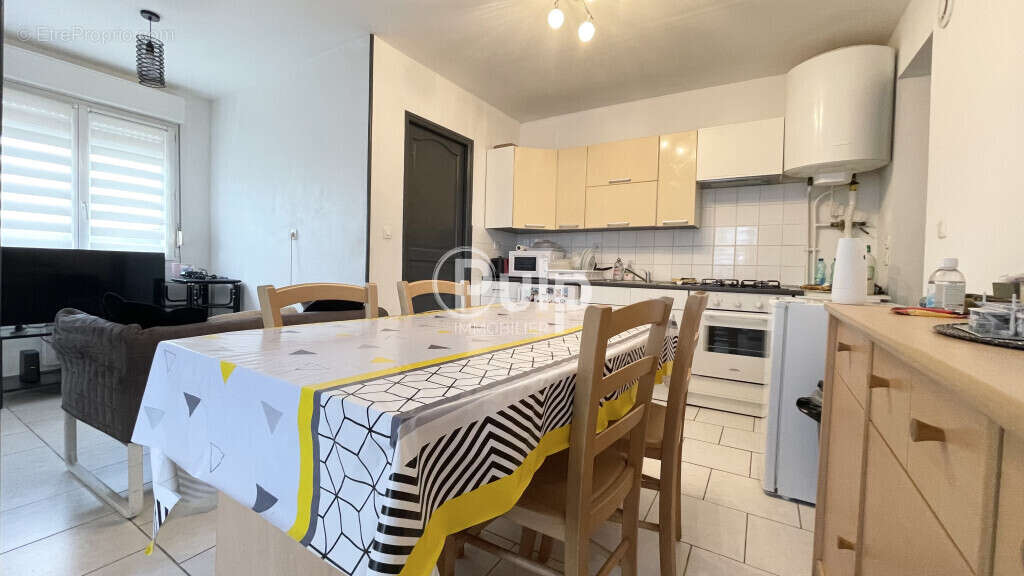 Appartement à ELEU-DIT-LEAUWETTE