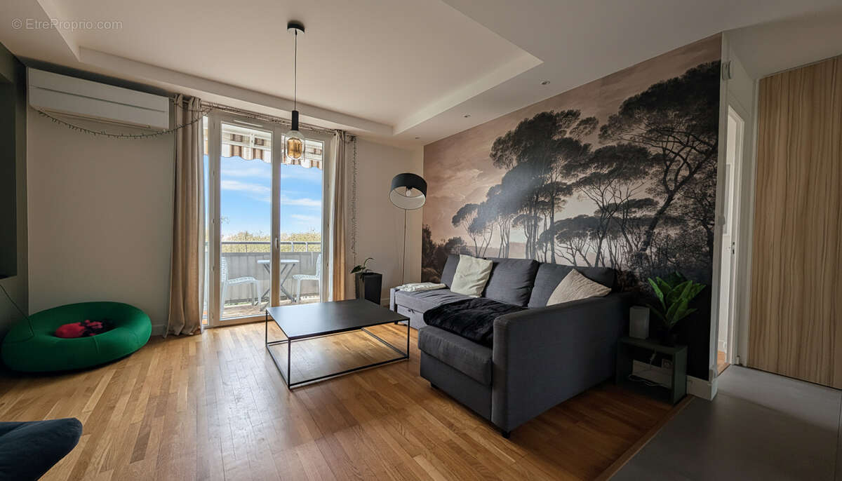 Appartement à TASSIN-LA-DEMI-LUNE