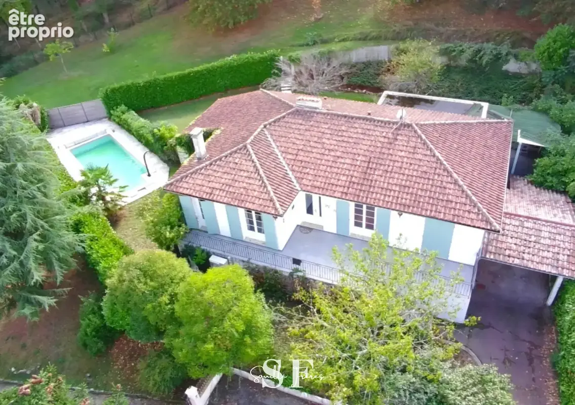 PONT-DU-CASSE   Belle maison familiale avec piscine, 4 chambres et 925 m2 de terrain - photo 1