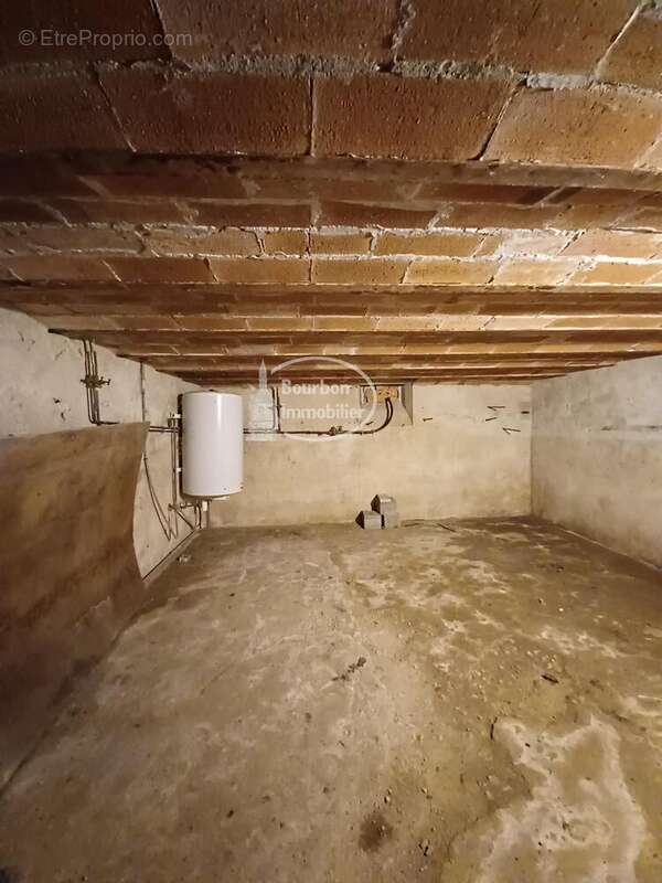 Maison 90 m² à Diou  - photo 8