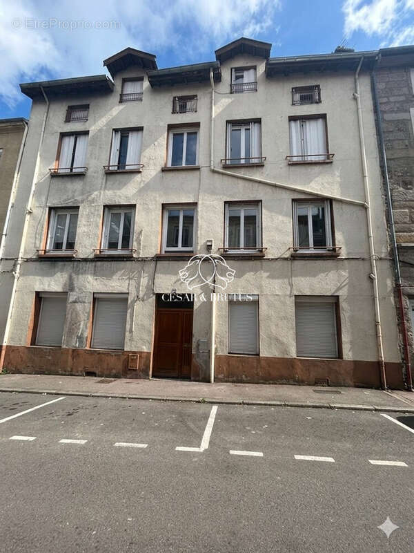 Appartement 555 m² à Saint-Etienne  - photo 2