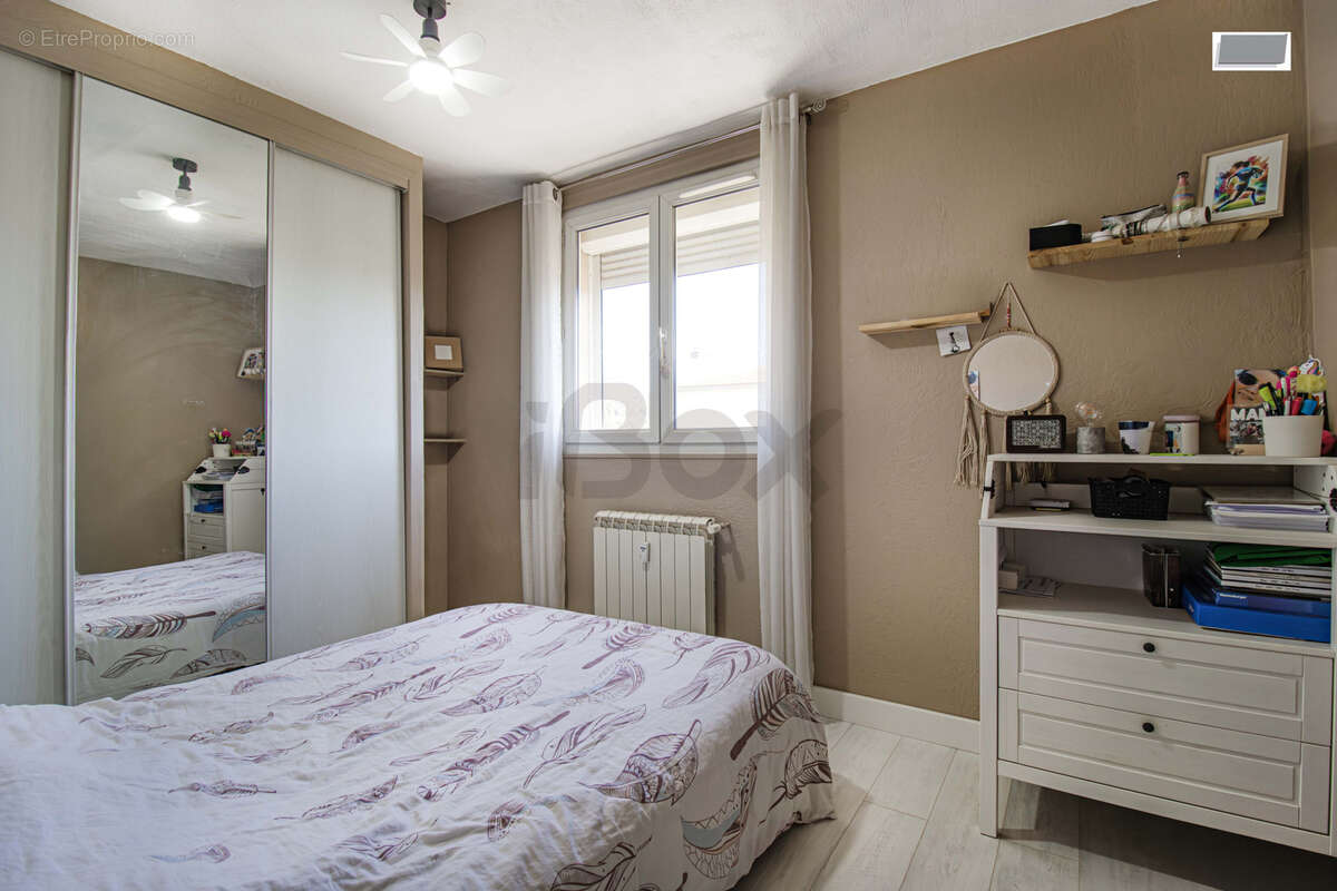 Appartement à LA VALETTE-DU-VAR