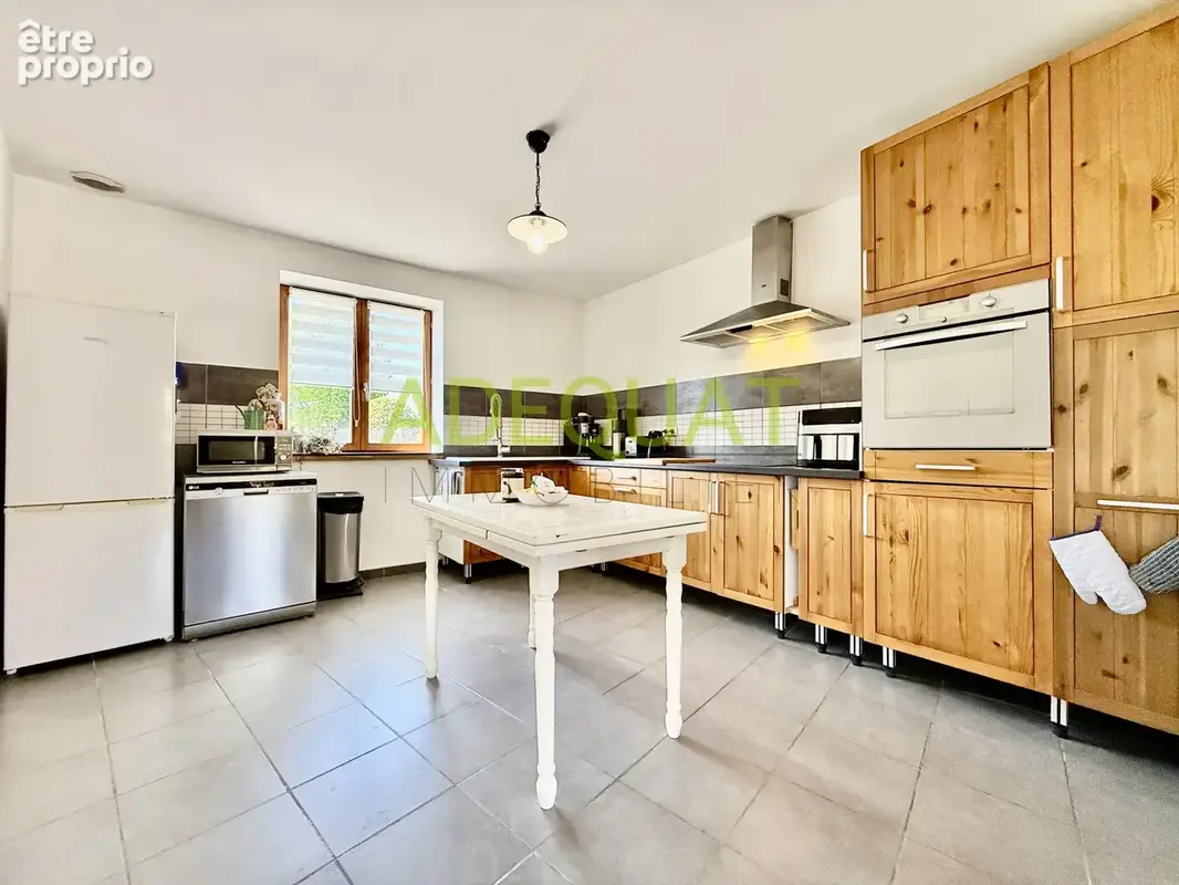 CESSIEU 'CENTRE VILLAGE', maison / 3 chambres / garage / terrain de 266m2... - photo 6