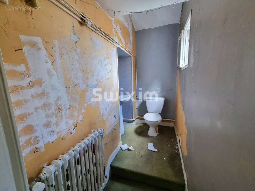 Immeuble de Rapport à Clamecy - Local commercial + 2 appartements - photo 15