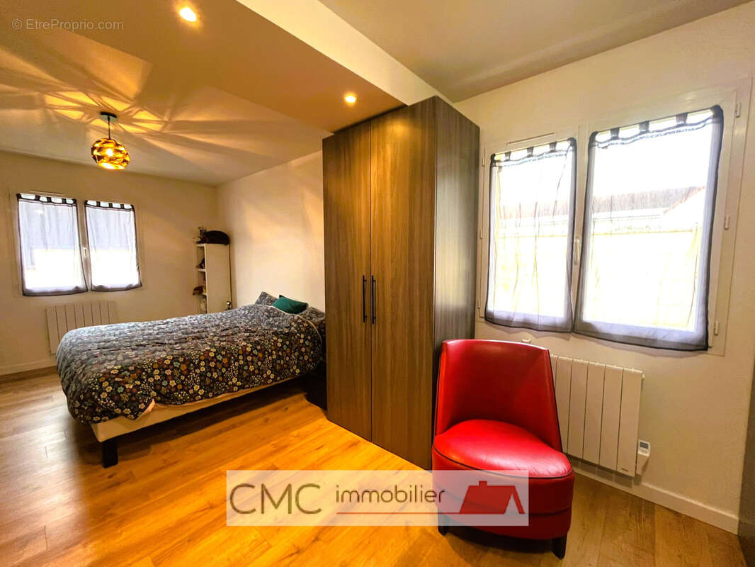 Maison 170 m² à Morancez  - photo 12