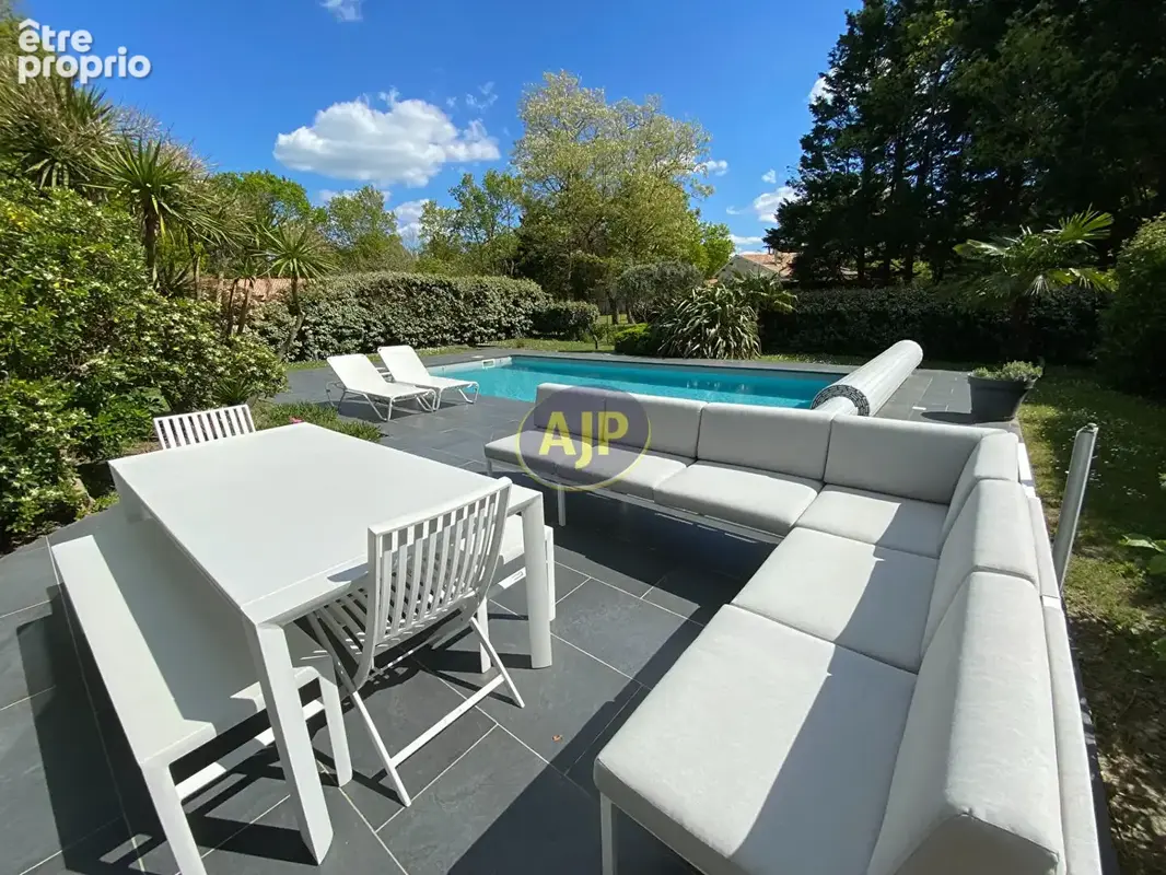 Maison d' architecte  8 pièces à 5 kms de la plage - photo 2