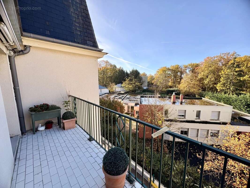 Appartement à LE PLESSIS-TREVISE
