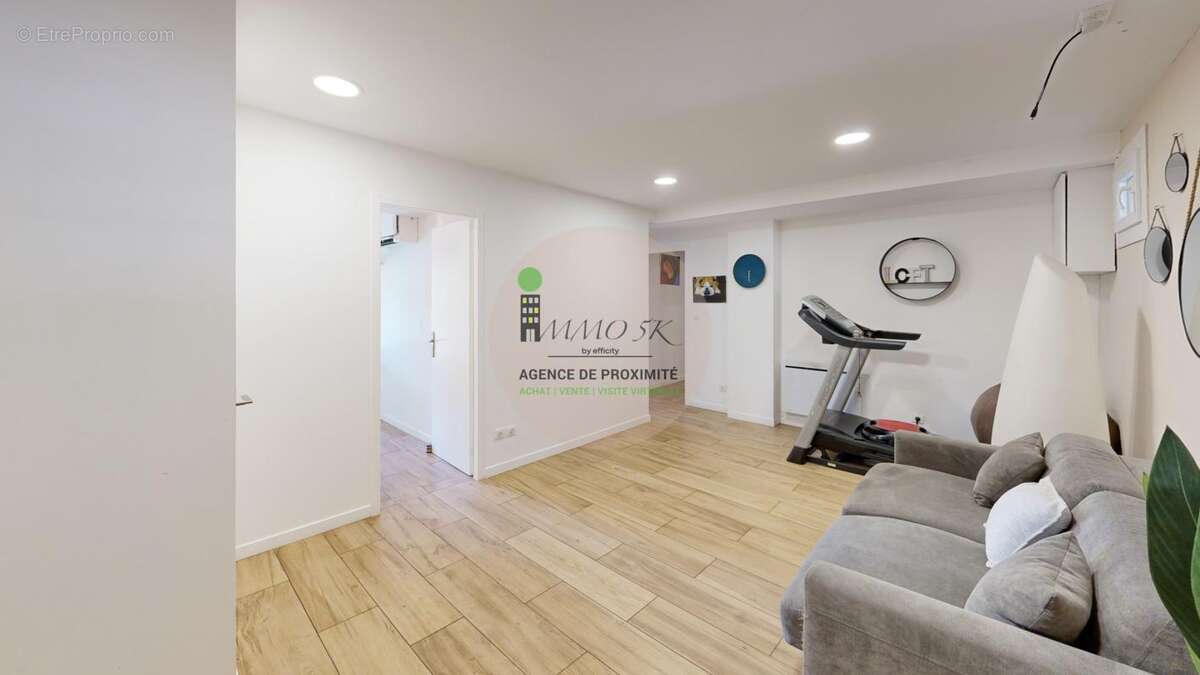 Maison 211 m² à Rochetaillee-Sur-Saone  - photo 9