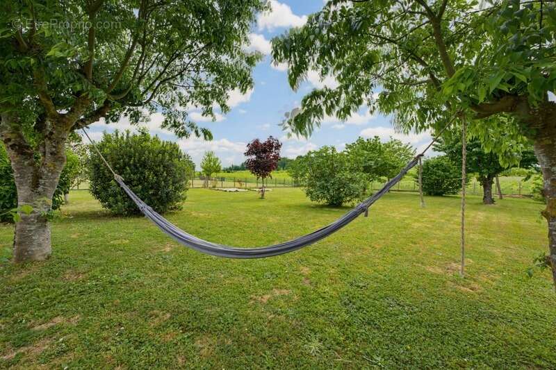 Maison 139m² avec piscine, grand garage indépendant, terrasse et vue spectaculaire - photo 14