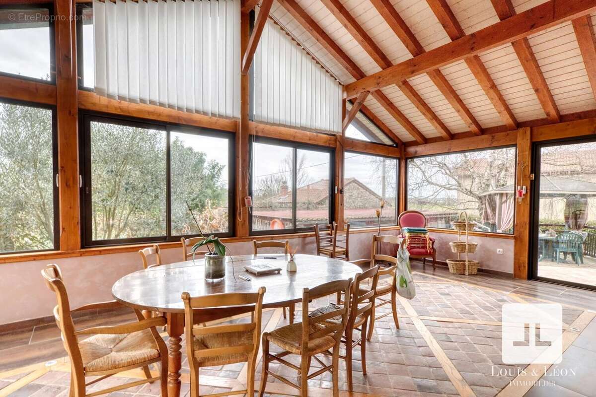 Maison à SAINT-MARTIN-DU-MONT