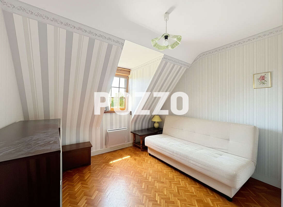 Maison Bréhal (50290) 102.73 m2 terrain 1400 m² - photo 7