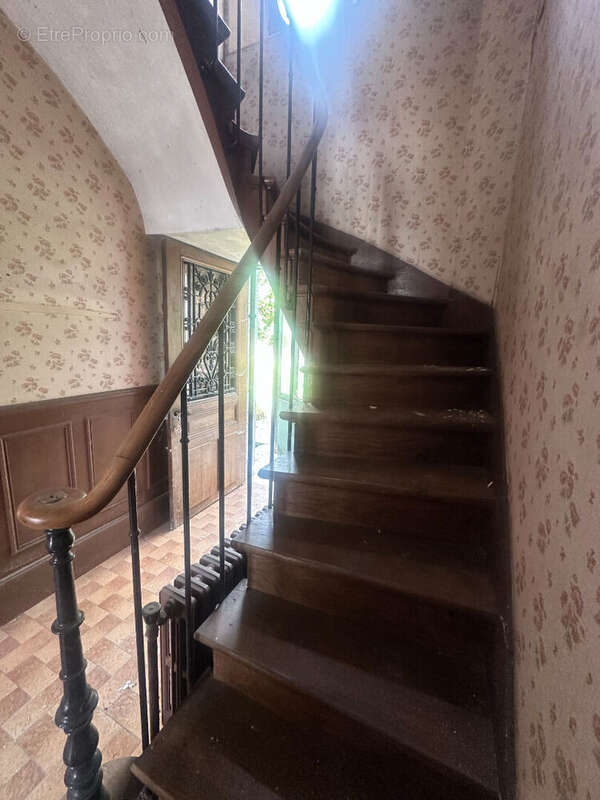 Maison à COULOMMIERS