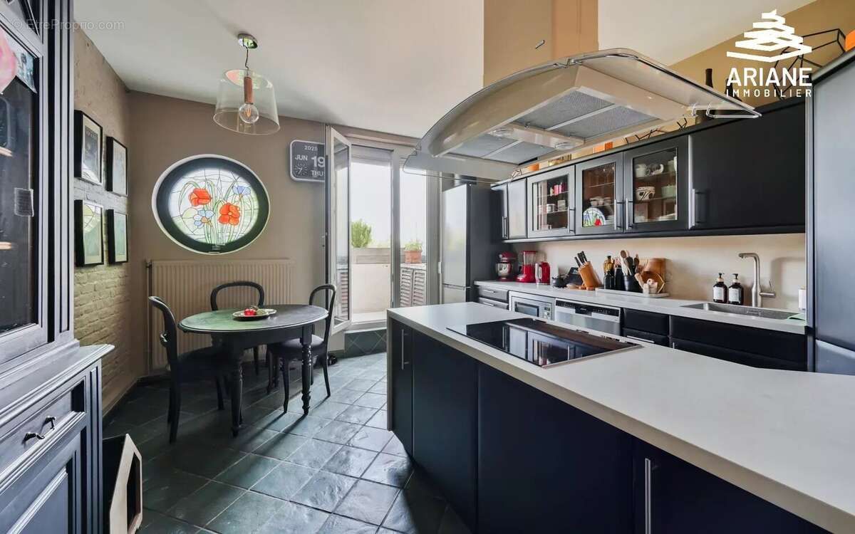 Appartement à LYON-6E