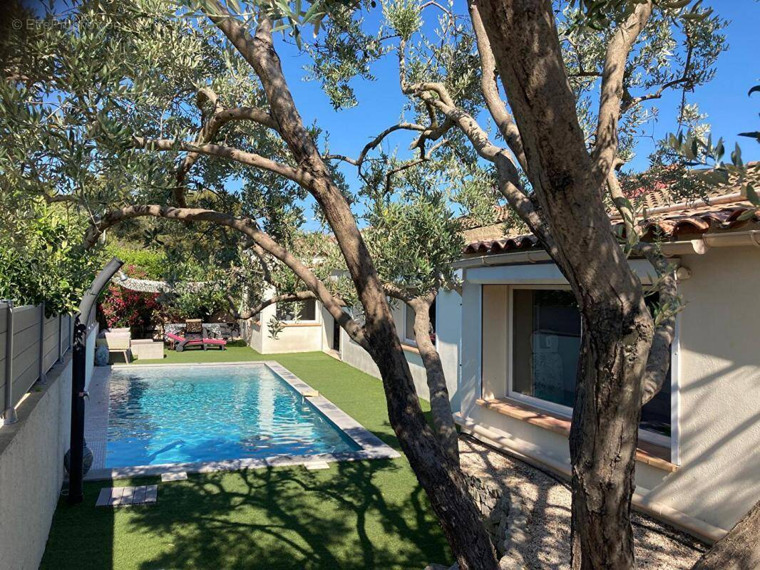 Maison à ROQUEFORT-LA-BEDOULE
