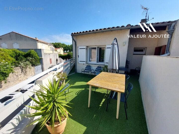 Maison à VALERGUES