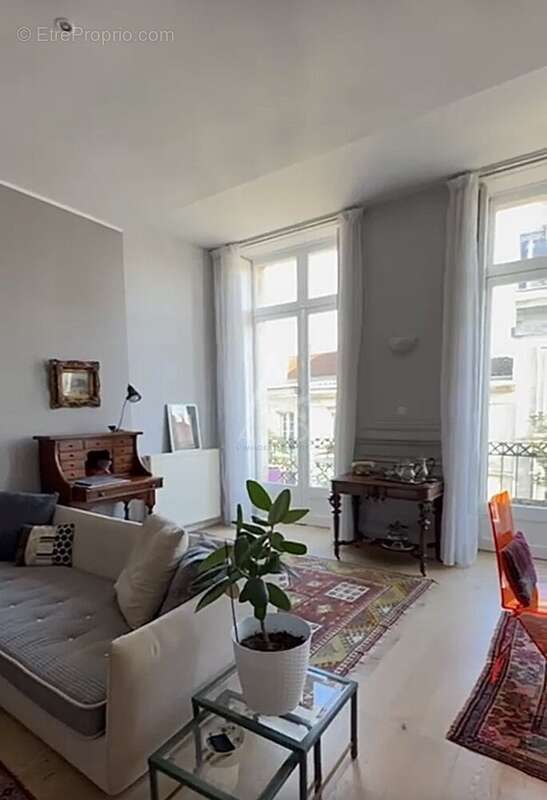 Appartement à BORDEAUX