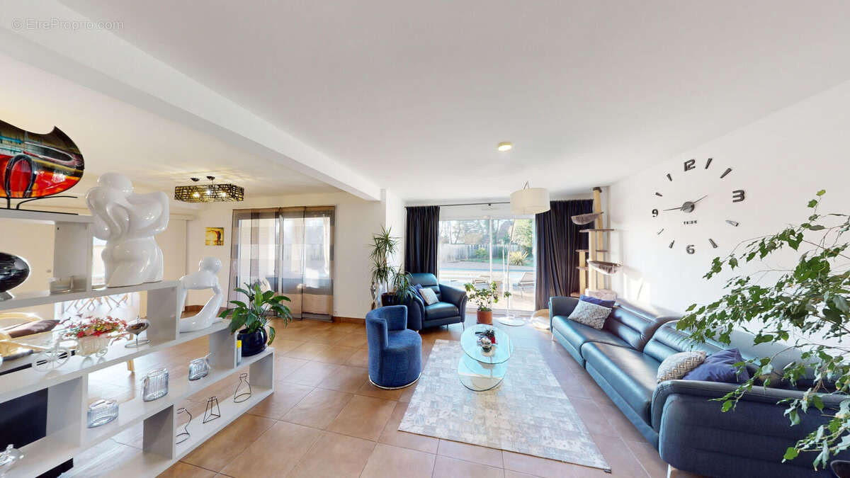 Photo 2 - Maison à BUROS