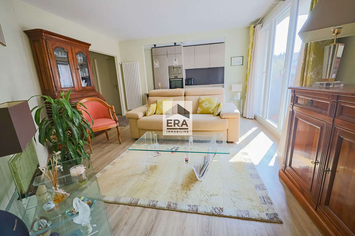 Appartement à ISSY-LES-MOULINEAUX
