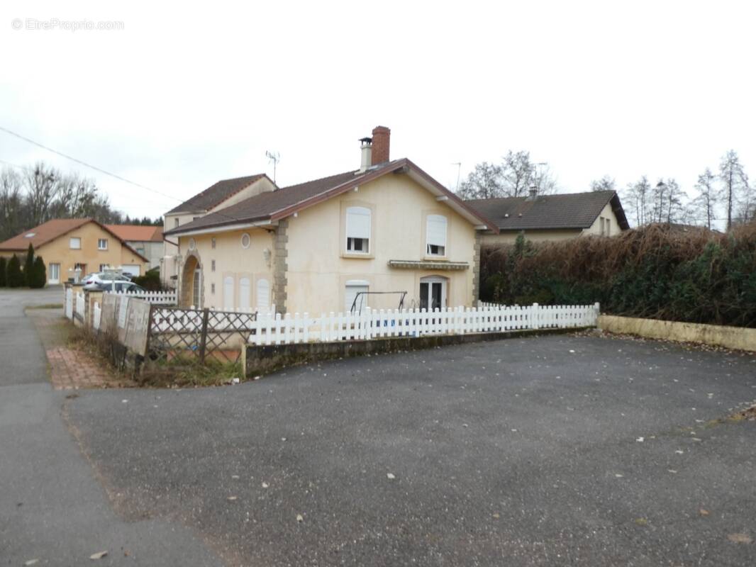 Maison à DEYVILLERS