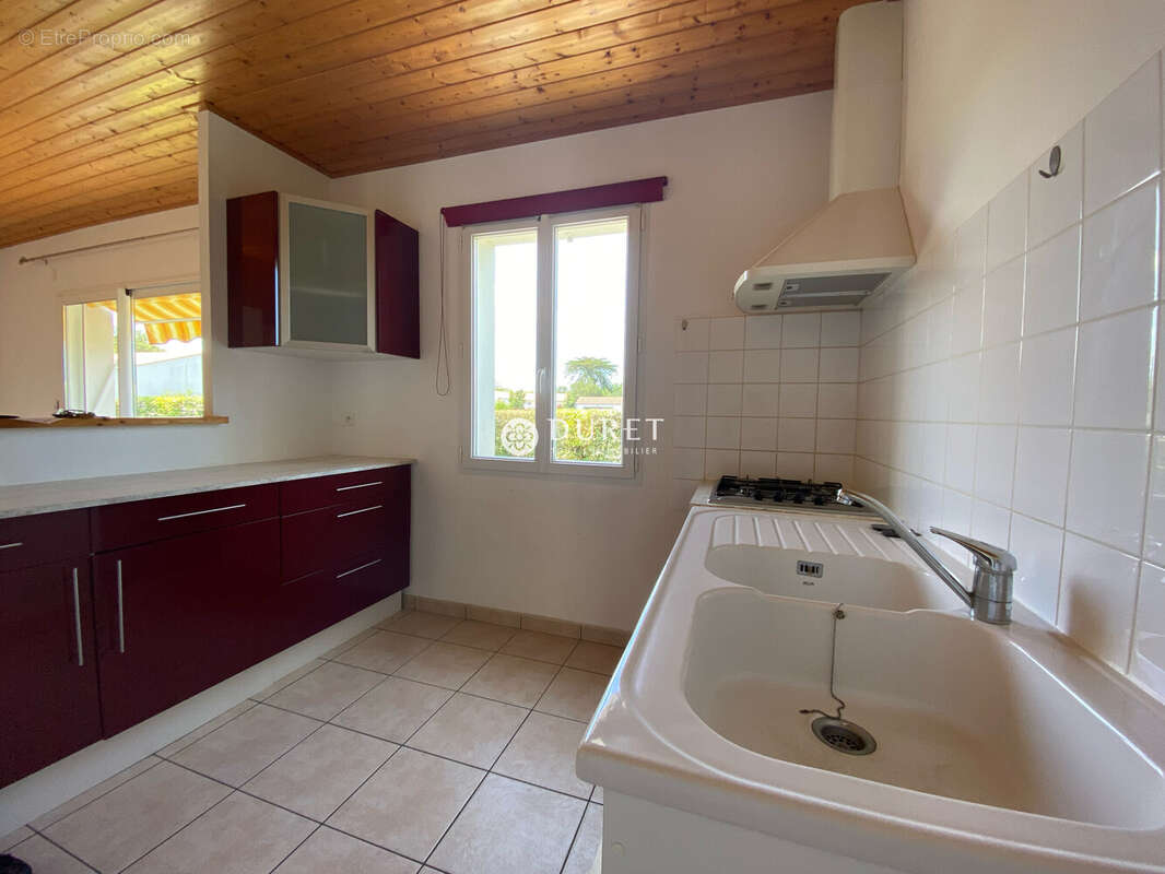 Maison à CHATEAUNEUF