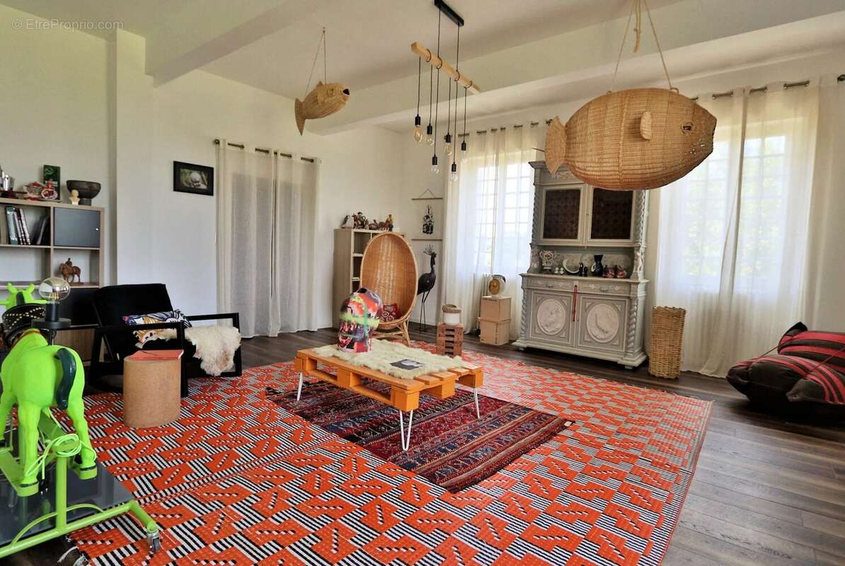 Maison à SAINT-SEVER-DE-RUSTAN