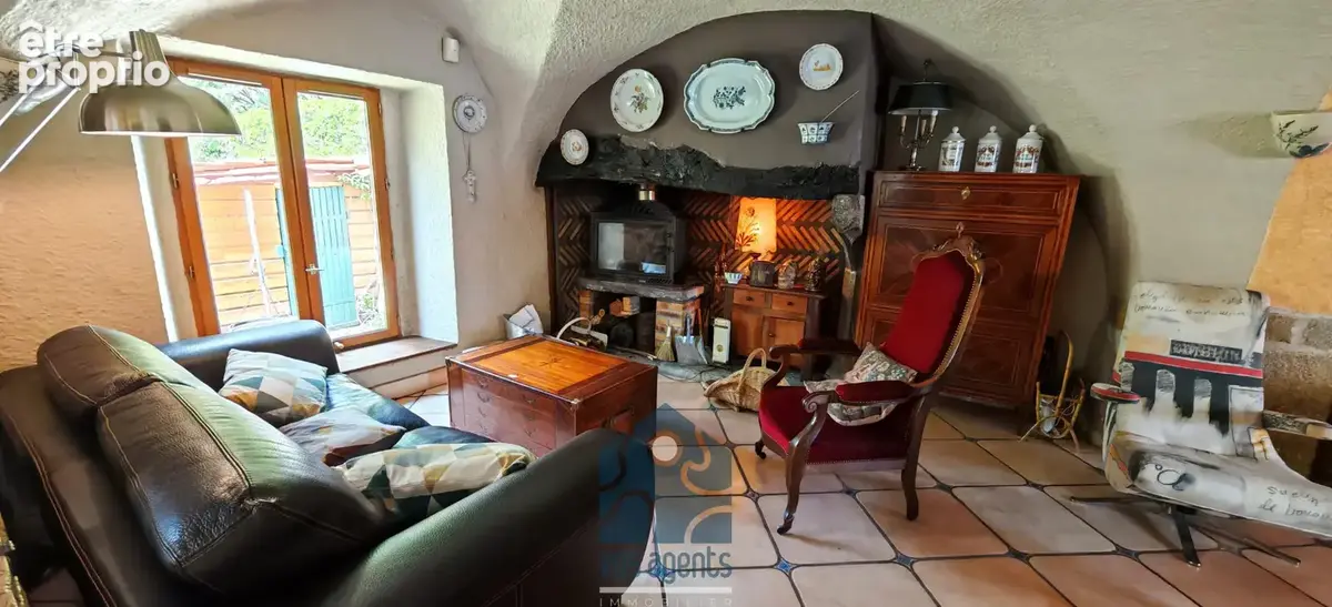 Authezat, Ancien Presbytère 250m2 sur un terrain de 250m2. - photo 3