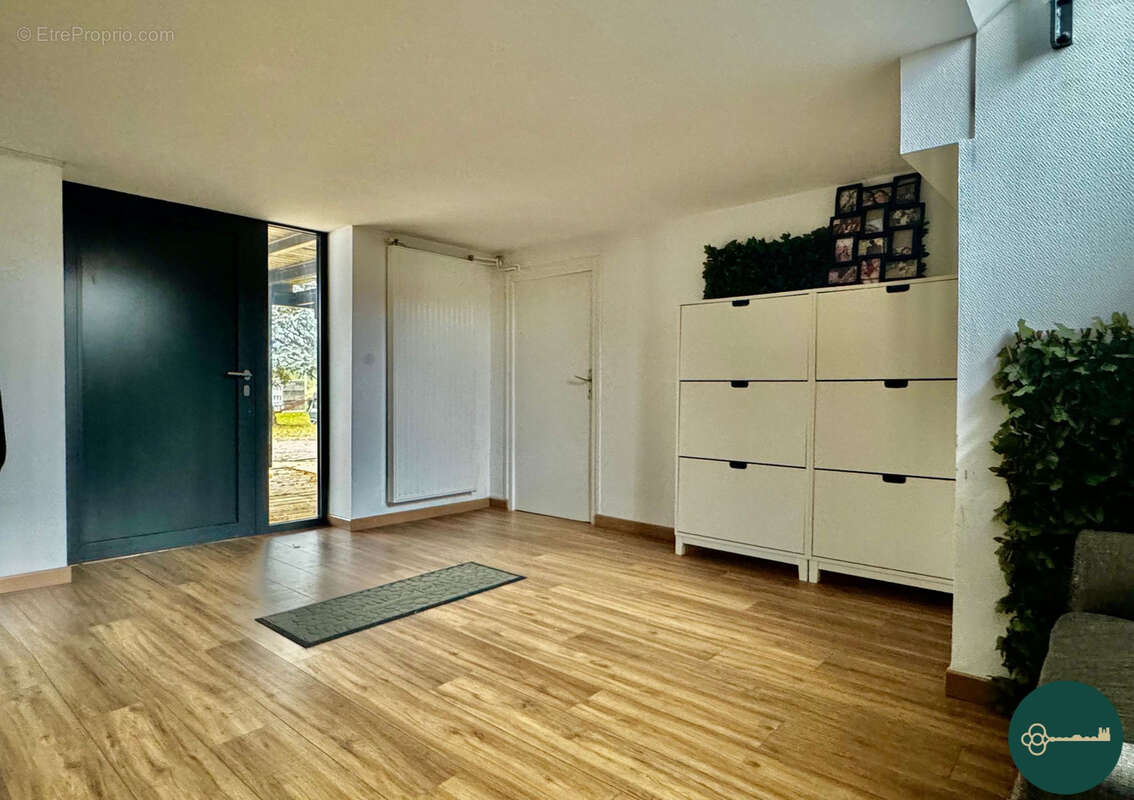 Maison à PAGNEY-DERRIERE-BARINE