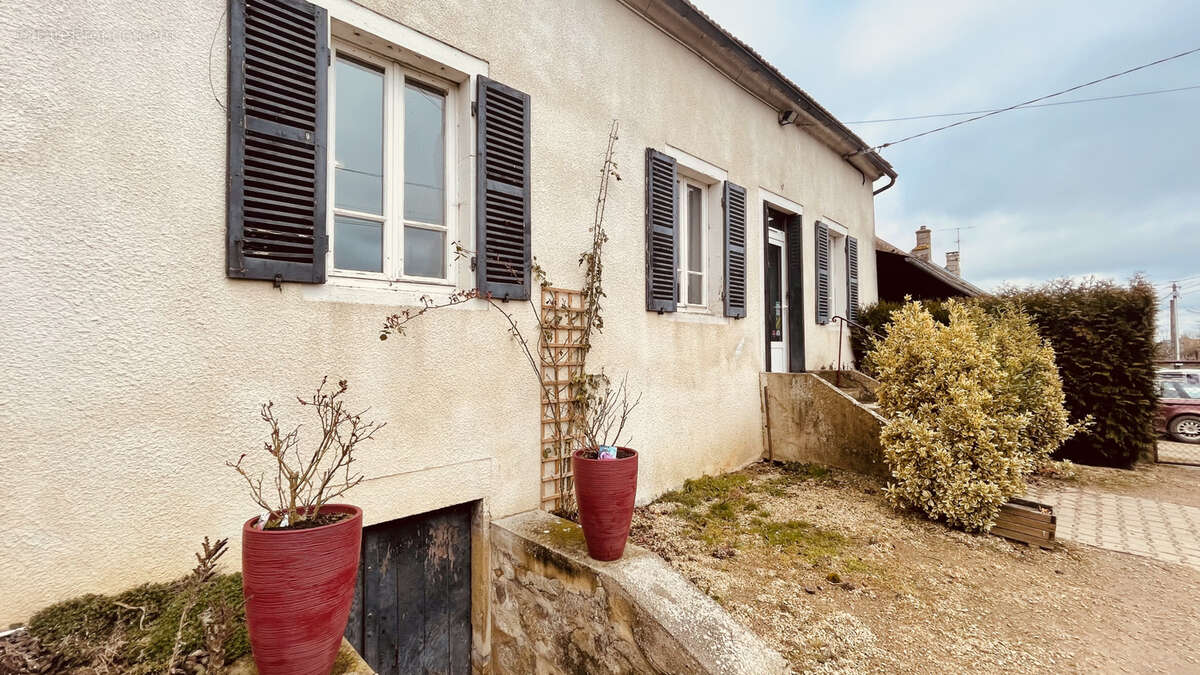 Murs et Fonds commerciaux situés à CUSSY-LES- FORGES   154 600 €. - photo 15
