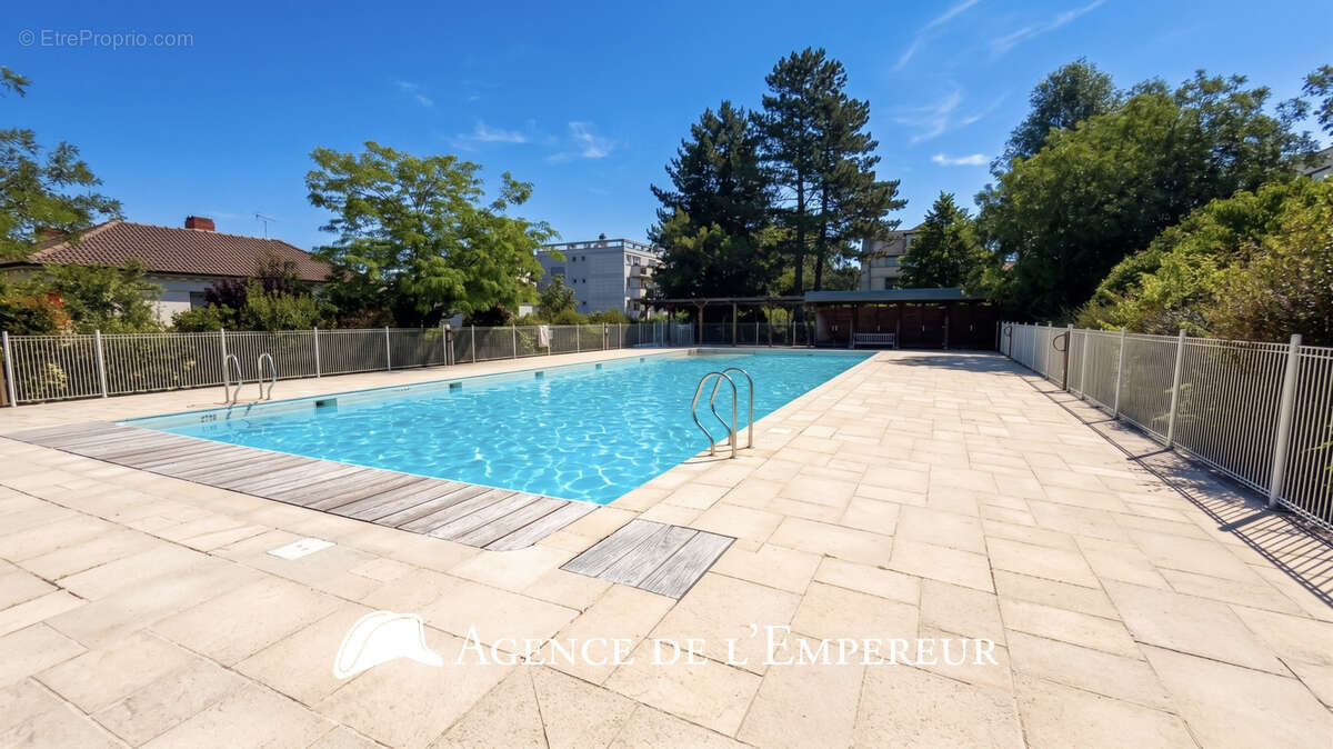 Appartement à GARCHES