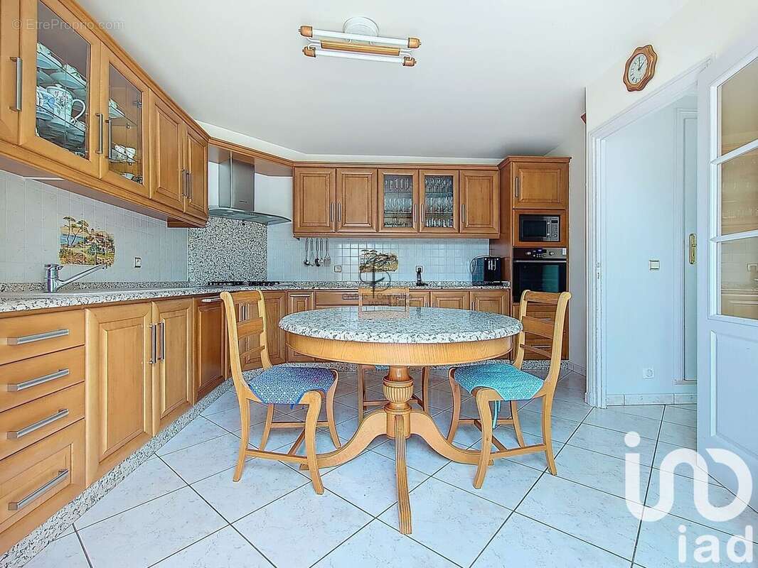 Photo 9 - Maison à LE PLESSIS-TREVISE